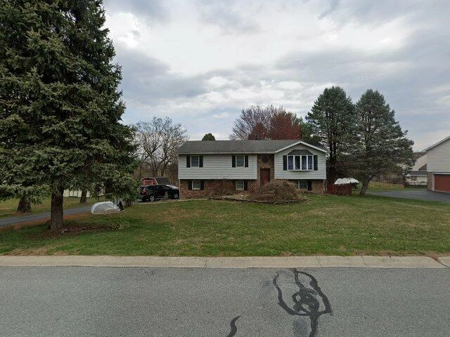 House image located at Blandon, PA 19510