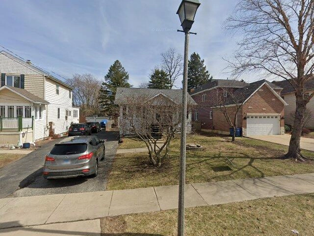 House image located at Elmhurst, IL 60126