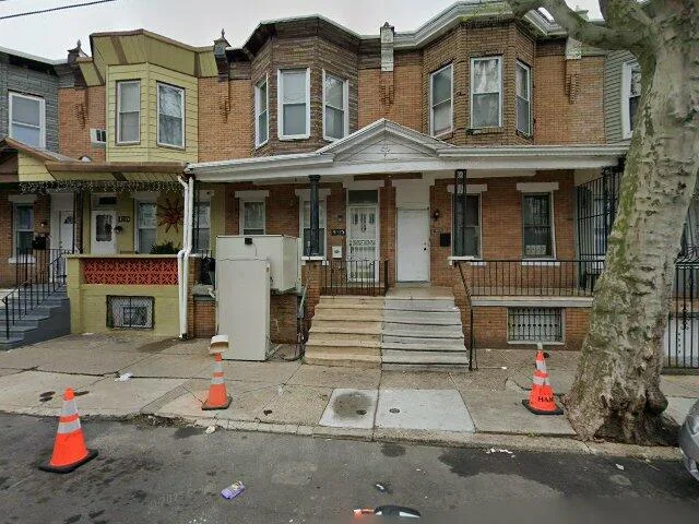 House image located at Philadelphia, PA 19140