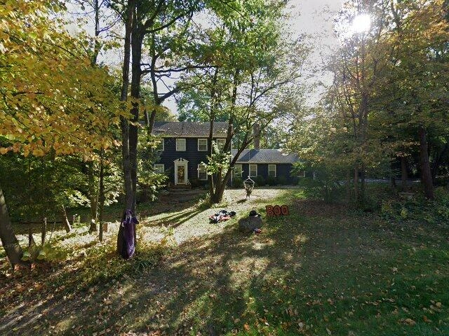 House image located at Saint Charles, IL 60174