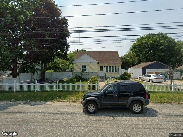House image located at Bay Shore, NY 11706