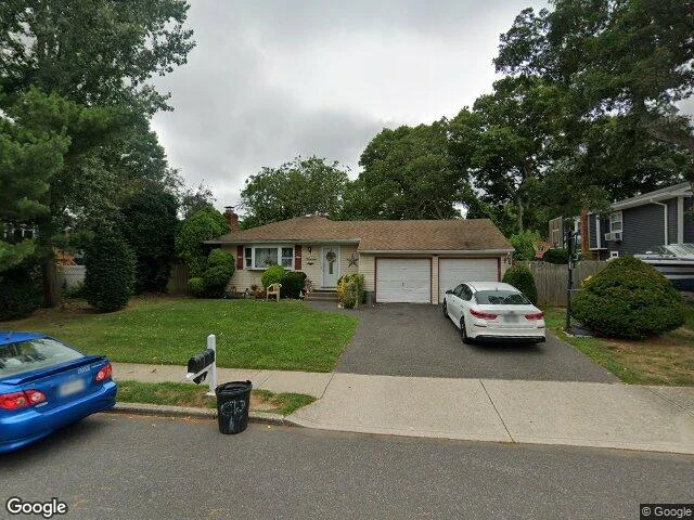 House image located at Farmingville, NY 11738