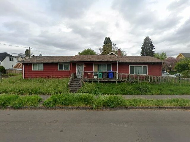 House image located at Portland, OR 97227