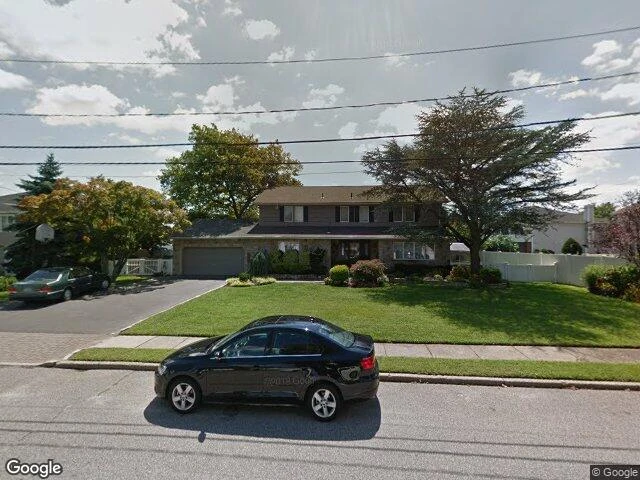 House image located at West Islip, NY 11795