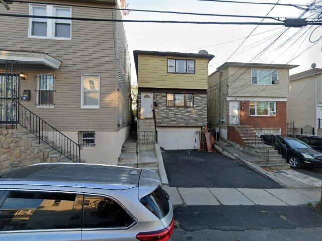House image located at Irvington, NJ 07111