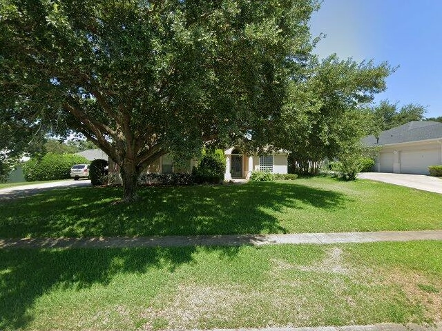 House image located at Grand Island, FL 32735