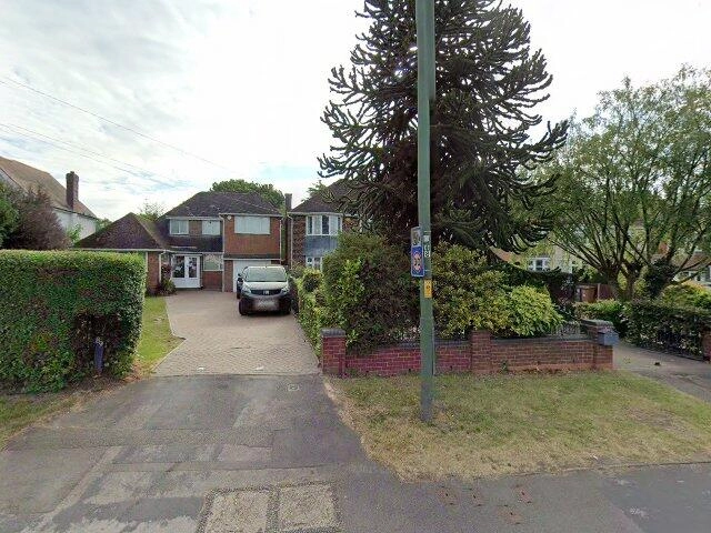 House image located at Raymond, NH 03077