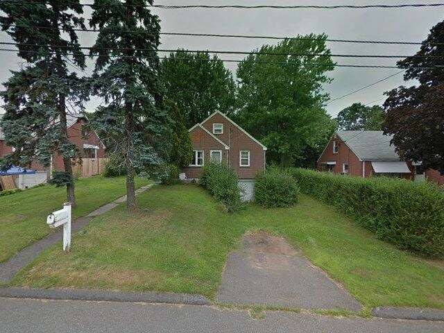 House image located at Meriden, CT 06450