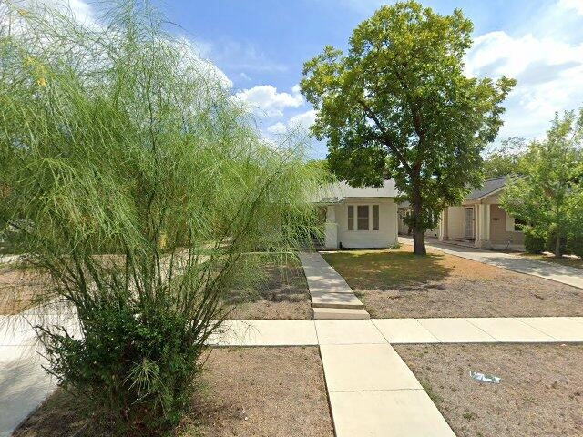 House image located at San Antonio, TX 78201