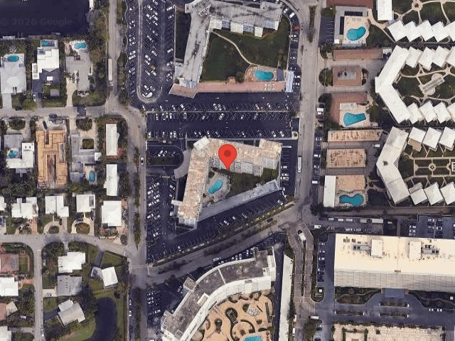 House image located at Hallandale, FL 33009