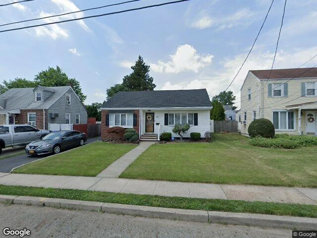 House image located at Woodbridge, NJ 07095