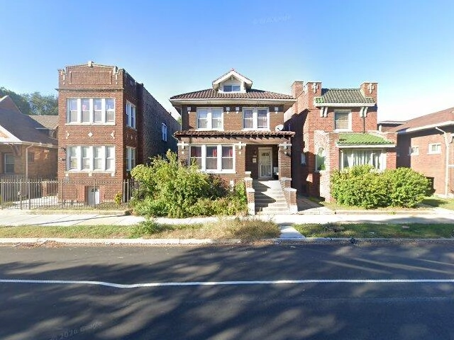 House image located at Chicago, IL 60609