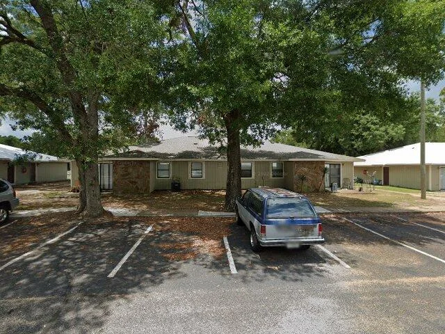 House image located at Milton, FL 32570