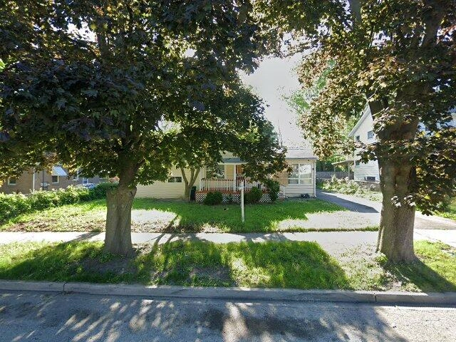 House image located at Waukegan, IL 60085