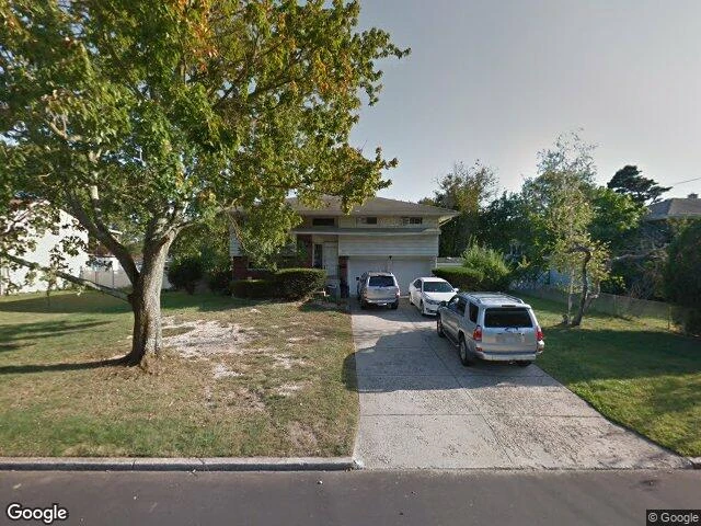 House image located at Bay Shore, NY 11706