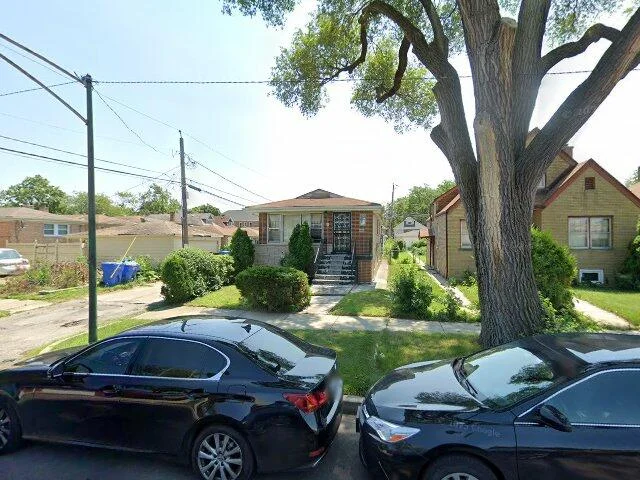 House image located at Chicago, IL 60628