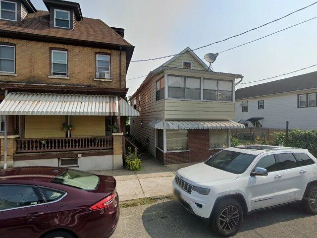 House image located at Phillipsburg, NJ 08865