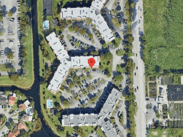 House image located at Miami, FL 33183