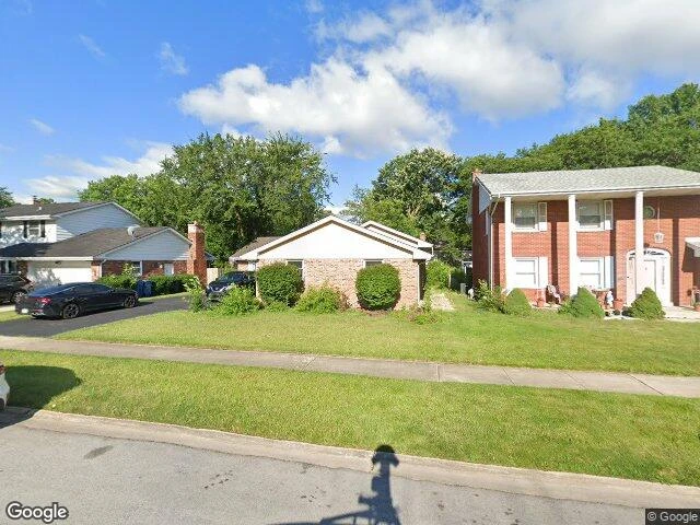 House image located at South Holland, IL 60473