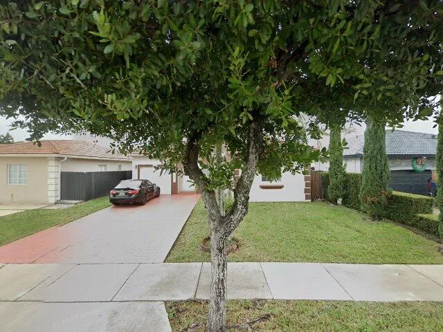 House image located at Miami, FL 33196