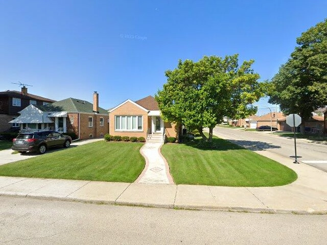 House image located at Chicago, IL 60656