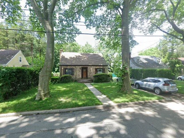 House image located at Teaneck, NJ 07666