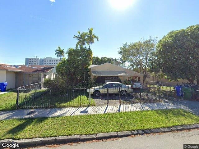 House image located at Miami, FL 33135