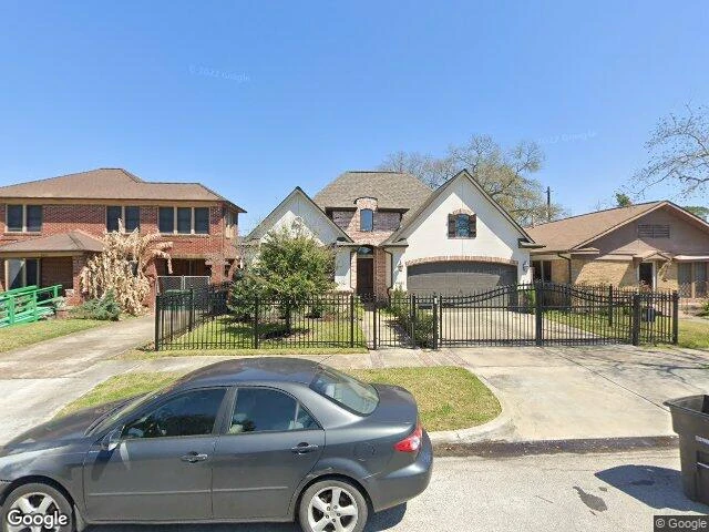 House image located at Houston, TX 77004