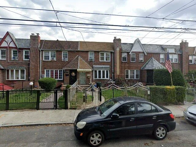 House image located at Saint Albans, NY 11412