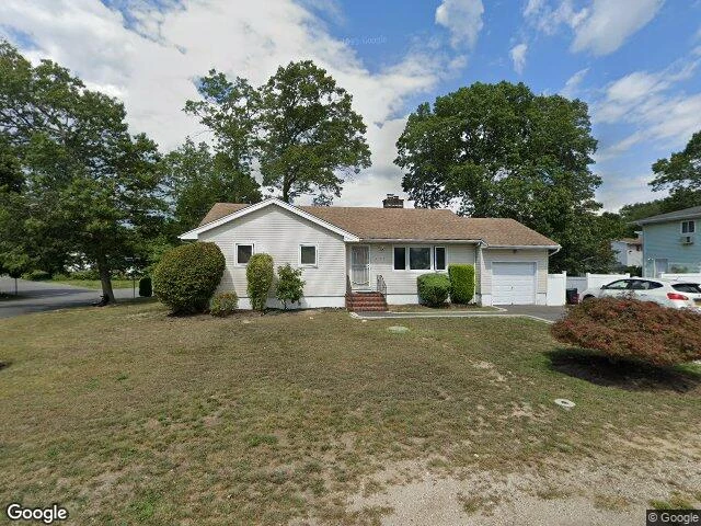 House image located at West Babylon, NY 11704