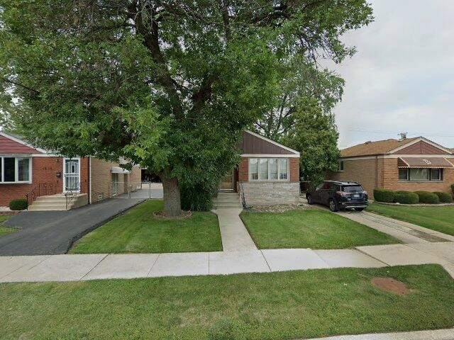 House image located at Chicago, IL 60652