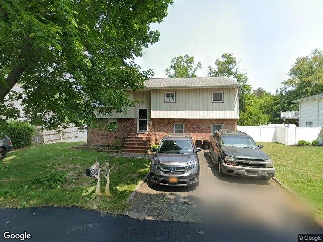 House image located at Bay Shore, NY 11706