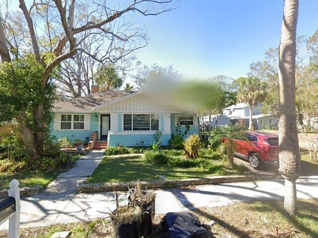 House image located at Tarpon Springs, FL 34689