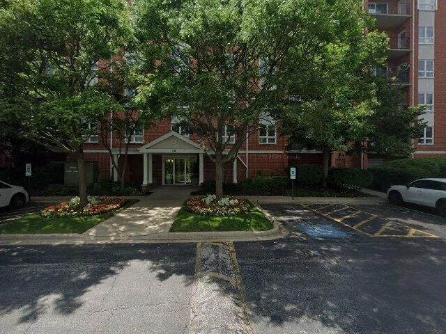 House image located at Wheeling, IL 60090