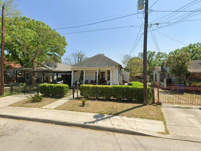 House image located at San Antonio, TX 78203
