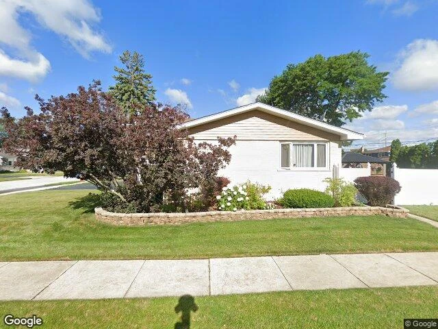 House image located at South Holland, IL 60473