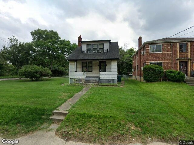 House image located at Cincinnati, OH 45216