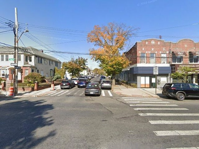 House image located at Whiting, IN 46394