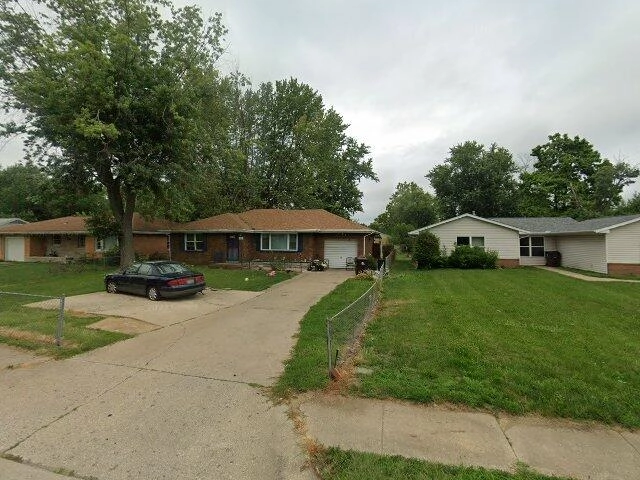 House image located at Peoria, IL 61604