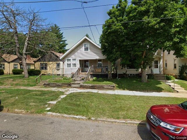 House image located at Peoria, IL 61603