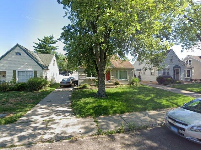 House image located at Peoria, IL 61603