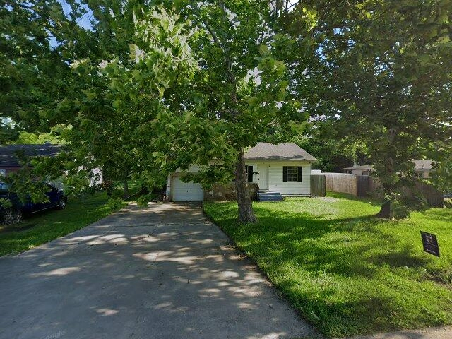 House image located at La Marque, TX 77568