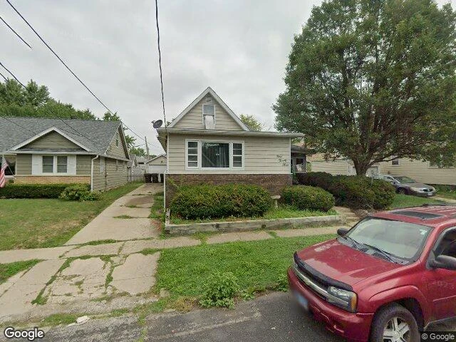 House image located at Peoria, IL 61604