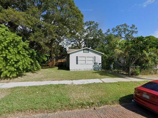House image located at Saint Petersburg, FL 33705