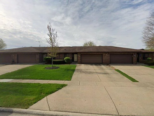 House image located at New Lenox, IL 60451