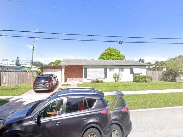 House image located at Hollywood, FL 33024