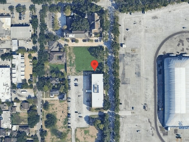 House image located at West Bloomfield, MI 48322