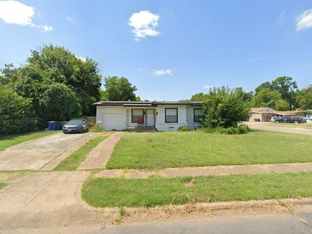 House image located at Dallas, TX 75216