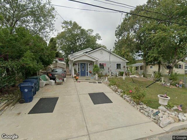 House image located at Tuckerton, NJ 08087