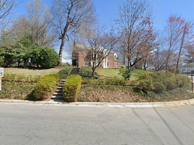 House image located at Davenport, IA 52803